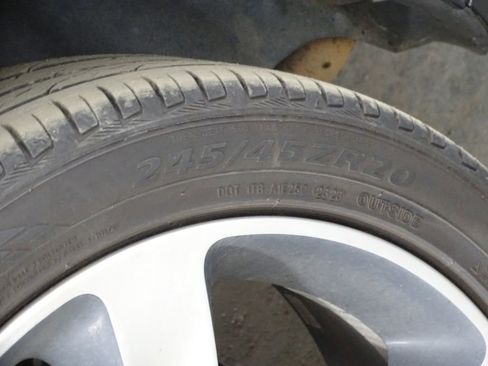 Used 2019 Dodge Challenger SXT image 28