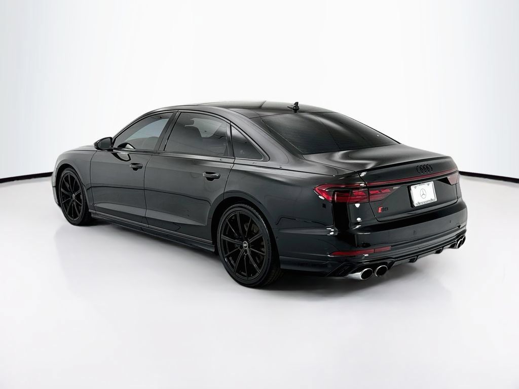 Used 2024 Audi S8 AWD/4WD image 7