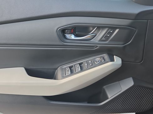 Used 2025 Honda Accord EX-L image 34
