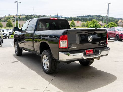 Used 2022 RAM 2500 Big Horn w/ Cold Weather Group AWD/4WD image 5