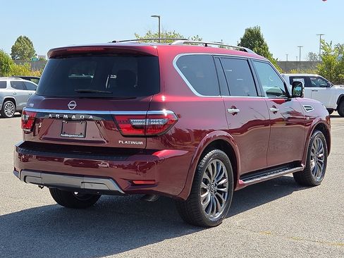 Used 2022 Nissan Armada Platinum w/ Captain's Chairs Package AWD/4WD image 5