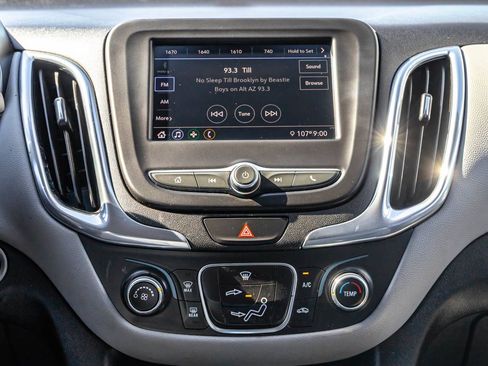 Used 2020 Chevrolet Equinox LS FWD image 14