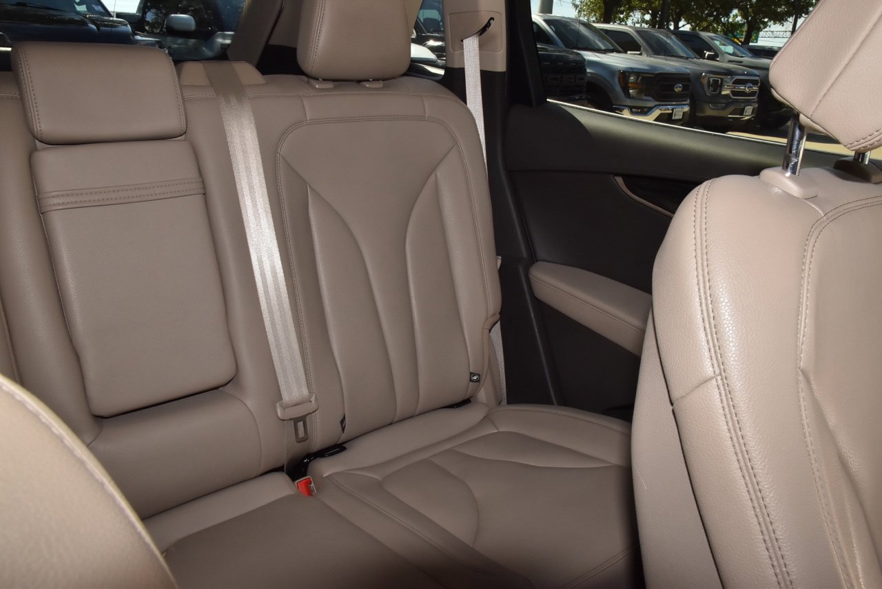 Used 2022 Lincoln Nautilus FWD w/ Premium Package image 21
