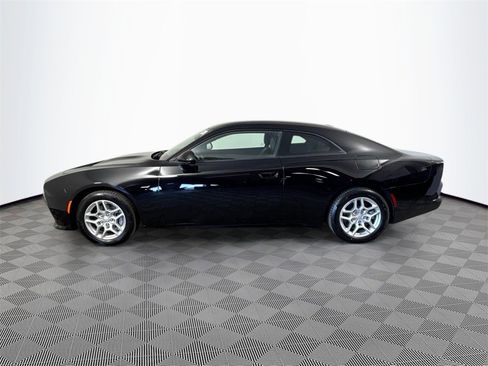 Used 2025 Dodge Charger R/T w/ Quick Order Package 25M R/T image 5