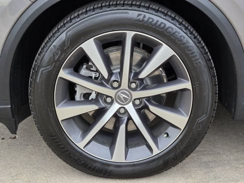 Certified 2026 Acura MDX w/ Technology Package FWD image 12