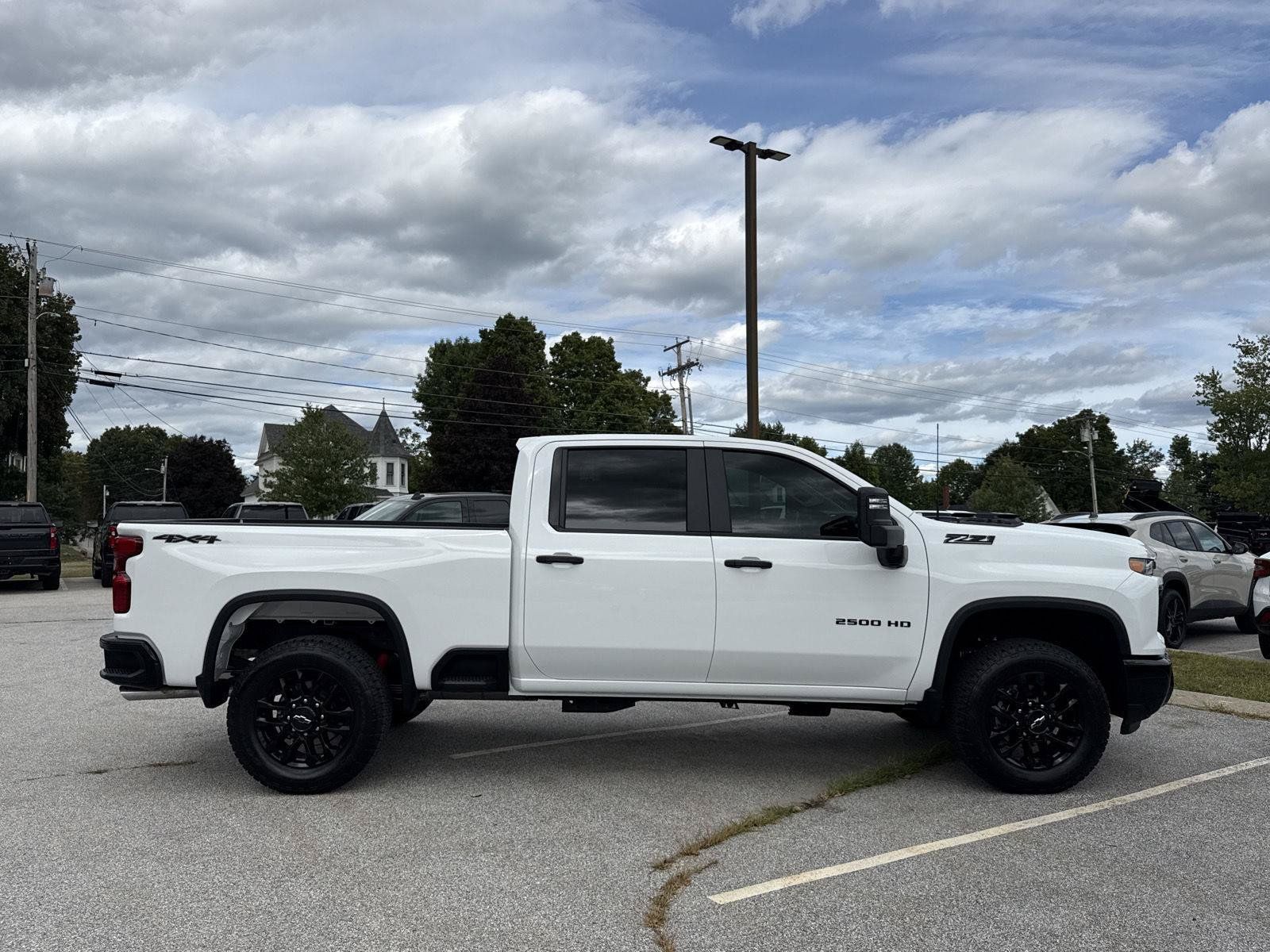 New 2026 Chevrolet Silverado 2500 Custom w/ Custom Value Package AWD/4WD image 9