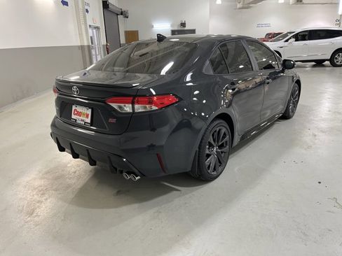Used 2026 Toyota Corolla SE image 9