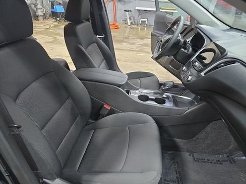 Used 2023 Chevrolet Malibu LT image 12