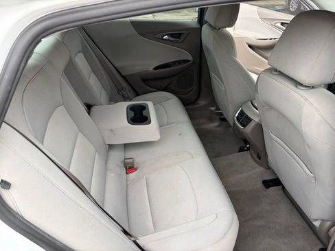 Used 2022 Chevrolet Malibu LT FWD image 29