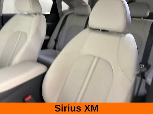 Used 2023 Hyundai Sonata SEL w/ Convenience Package FWD image 9