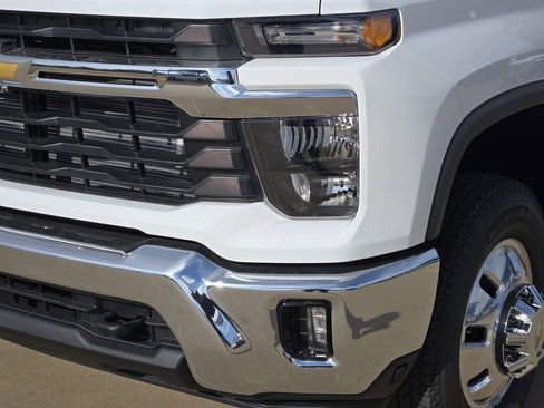 New 2026 Chevrolet Silverado 3500 LT w/ Convenience Package AWD/4WD image 39