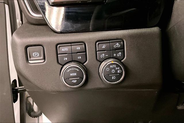 Used 2024 Chevrolet Silverado 2500 LTZ AWD/4WD image 38