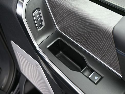 Used 2025 Ford F250 Platinum image 50