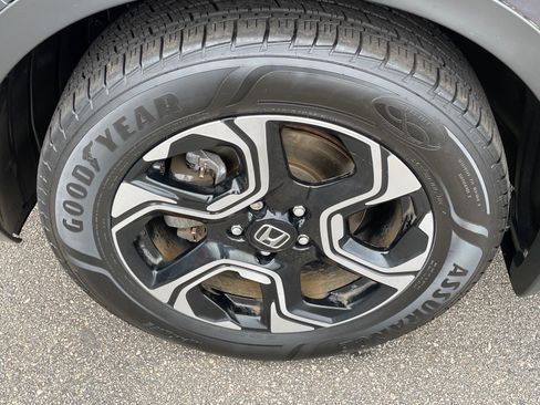 Used 2019 Honda CR-V Touring image 16