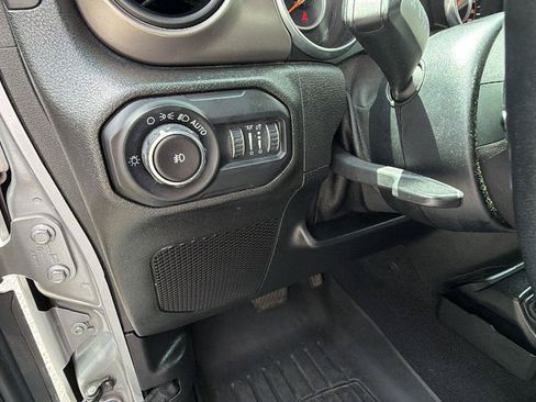 Used 2020 Jeep Wrangler Unlimited Sport AWD/4WD image 21