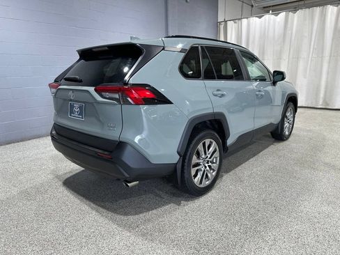 Used 2019 Toyota RAV4 XLE Premium w/ Cold Weather Package AWD/4WD image 3