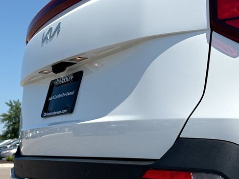 Used 2026 Kia Carnival EX FWD image 15
