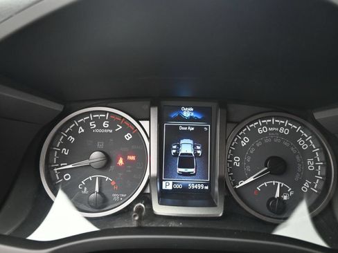 Used 2023 Toyota Tacoma TRD Off-Road w/ Advanced Technology Package AWD/4WD image 19