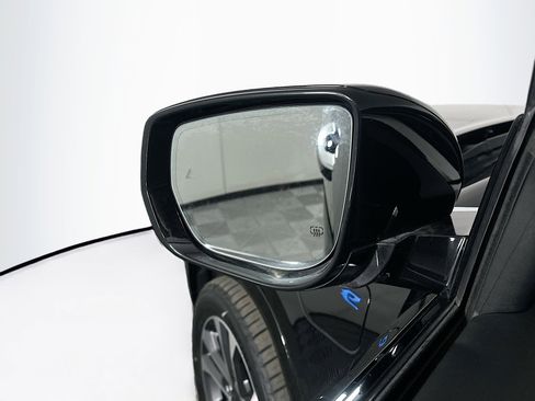 Used 2022 Jeep Grand Cherokee Overland w/ Luxury Tech Group IV image 16