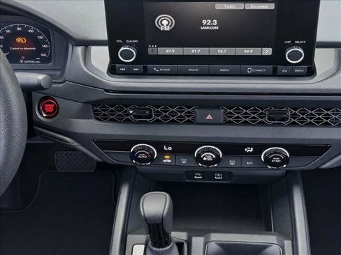 Certified 2025 Honda Accord LX image 19