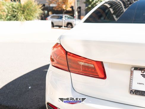 Used 2019 BMW 540i w/ M Sport Package image 48