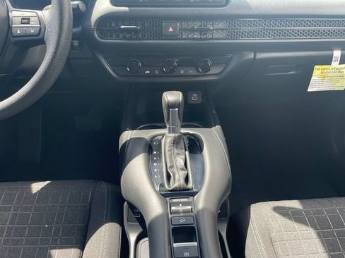 Certified 2024 Honda HR-V LX image 11