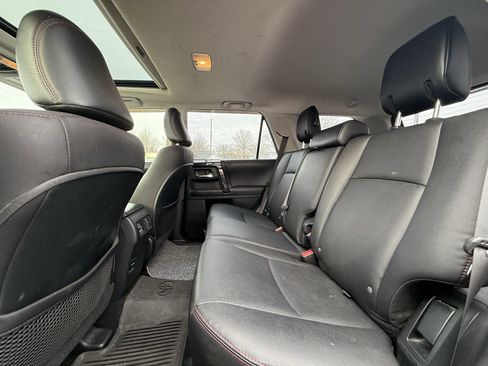 Used 2018 Toyota 4Runner TRD Off-Road Premium image 29