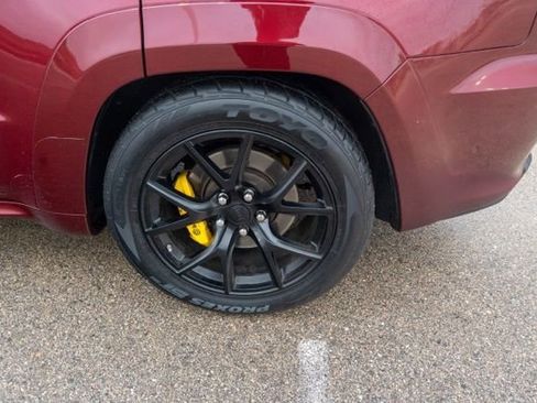 Used 2021 Jeep Grand Cherokee Trackhawk image 11