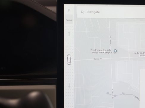 Used 2022 Tesla Model S Plaid image 7