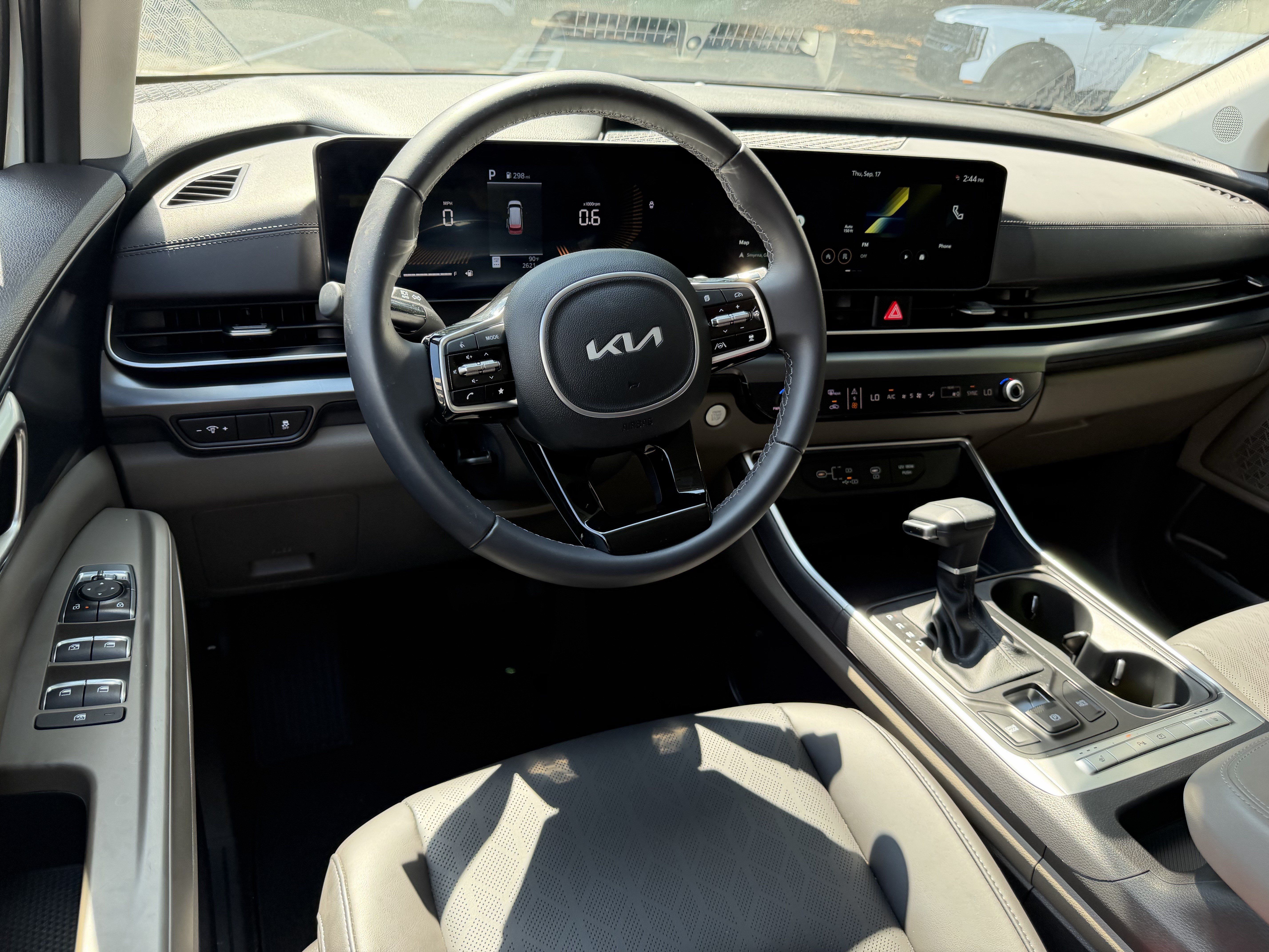 Certified 2026 Kia Carnival FWD image 20