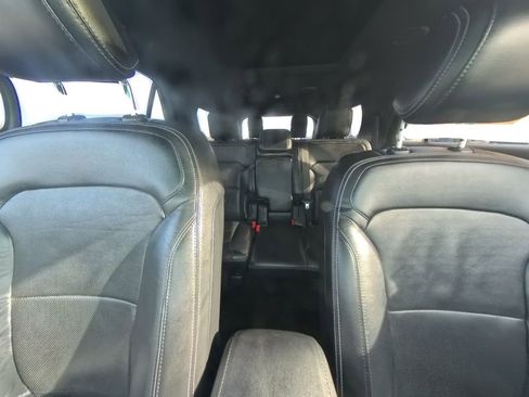 Used 2016 Ford Explorer Limited image 27