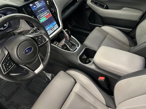 Used 2023 Subaru Outback Limited image 4