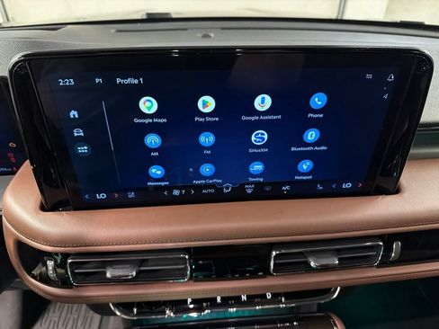 Certified 2025 Lincoln Aviator Reserve w/ Jet Appearance Package AWD/4WD image 9
