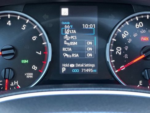 Used 2022 Toyota RAV4 XLE Premium FWD image 25