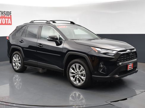 Used 2025 Toyota RAV4 XLE Premium w/ Weather Package image 6