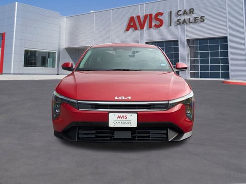 Used 2025 Kia K4 LXS image 10