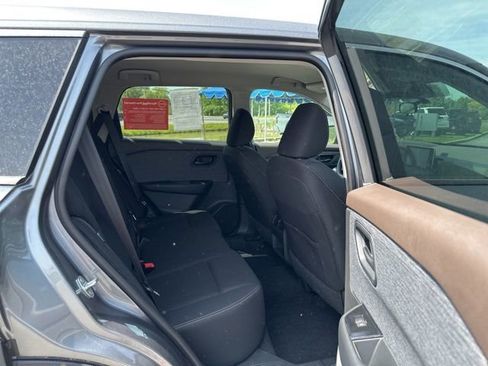 Used 2023 Nissan Rogue S AWD/4WD image 17