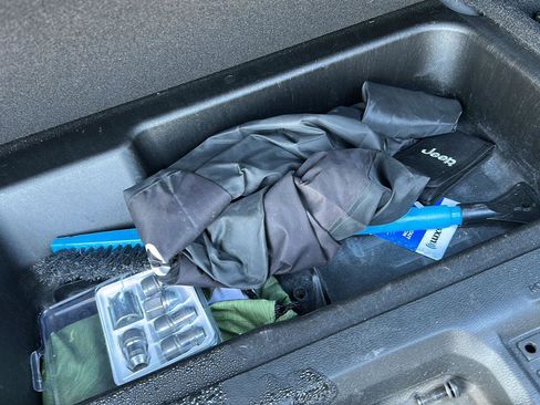 Used 2021 Jeep Wrangler Unlimited Sport image 14