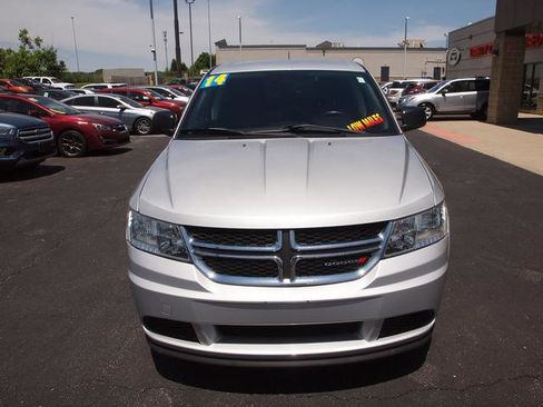 Used 2014 Dodge Journey American Value Package FWD image 4