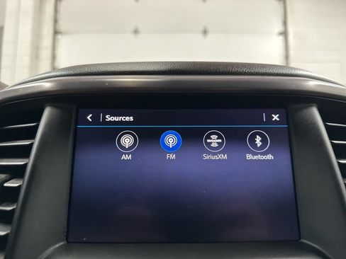 Used 2023 GMC Acadia AT4 w/ Preferred Package AWD/4WD image 27