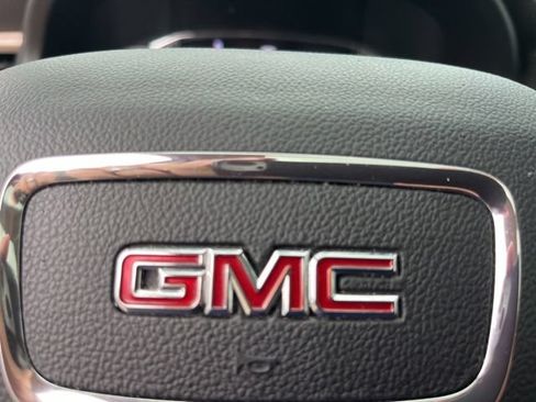 Used 2021 GMC Acadia Denali w/ Denali Ultimate Package AWD/4WD image 36