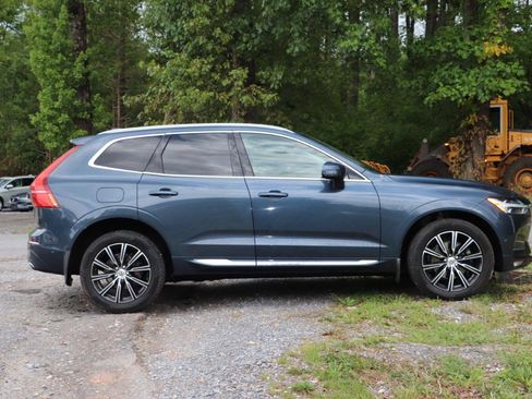 Used 2018 Volvo XC60 T5 Inscription w/ Luxury Seat Package AWD/4WD image 2