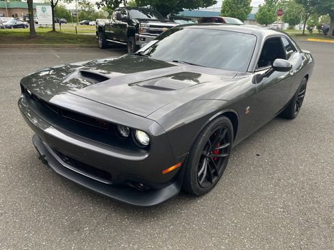 Used 2023 Dodge Challenger R/T Scat Pack w/ Plus Package RWD image 3