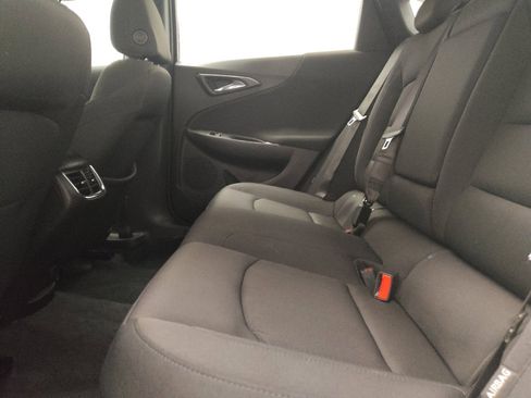 Used 2023 Chevrolet Malibu LT FWD image 18
