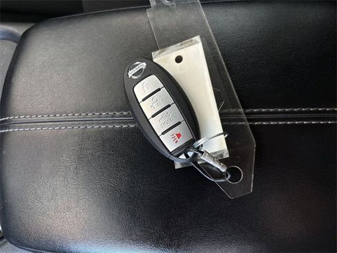 Used 2022 Nissan Sentra SV image 27