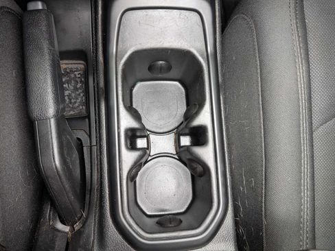 Used 2023 Jeep Wrangler Sport AWD/4WD image 27