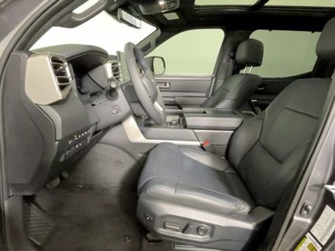 Used 2026 Toyota Tundra Platinum AWD/4WD image 16