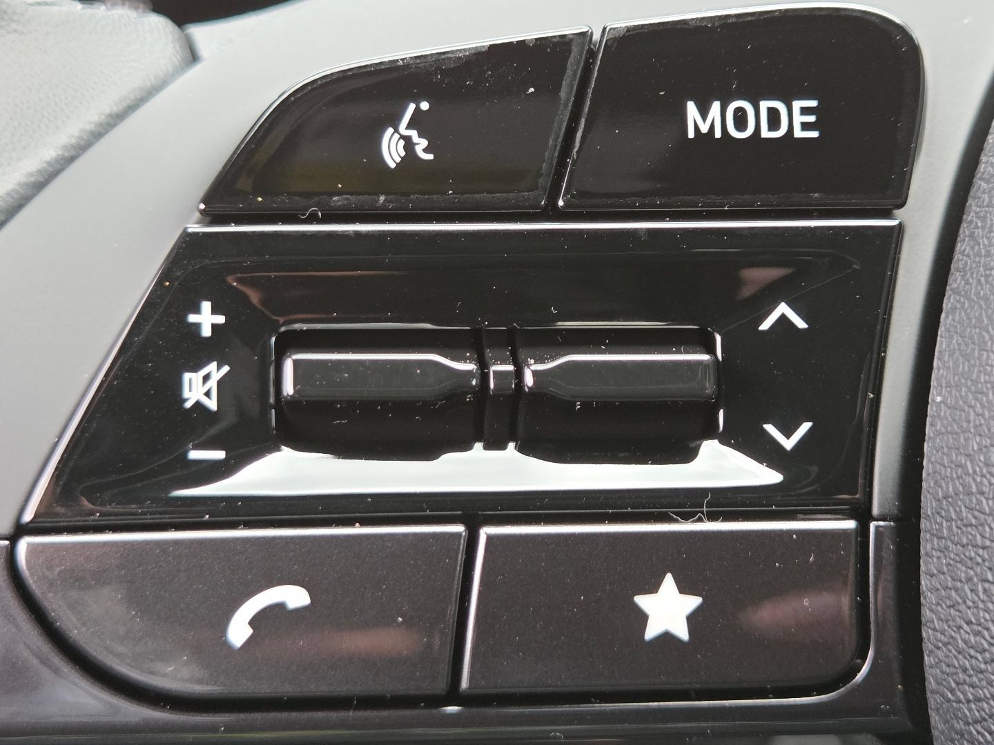 New 2026 Hyundai Elantra Sport FWD image 28