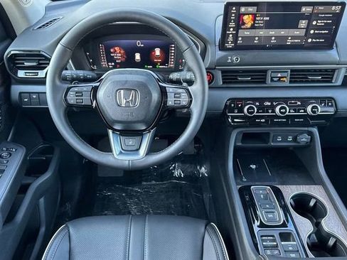New 2026 Honda Pilot Elite image 13