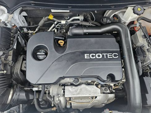 Used 2019 Chevrolet Equinox LT w/ Driver Convenience Package image 29